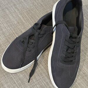 Nordstrom Men’s Navy Blue Low-Top Sneakers | Size 9 | Excellent Condition